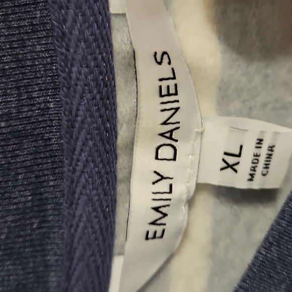 Emily Daniels Oversized Blue and White Stripped Sweatshirt. NWT - Picture 2 of 4